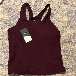 Tuckernuck NEW Compression tank SZ M “Winetasting”burgandy maroon